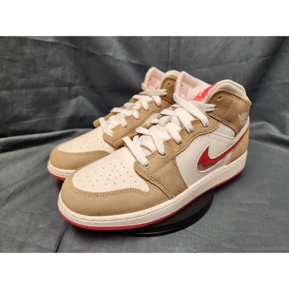 Nike Air Jordan 1 Mid SE (GS) Peanut Butter and Jelly Girls Size 5 NEW NO BOX - Picture 4 of 11